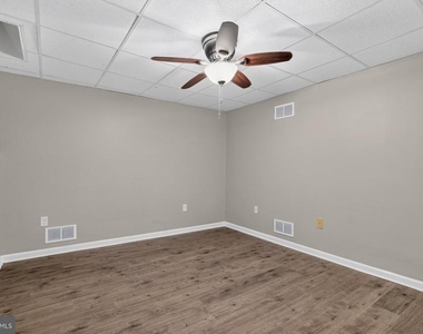256 S Washington Street - Photo Thumbnail 10