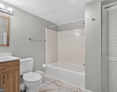 256 S Washington Street - Photo Thumbnail 9