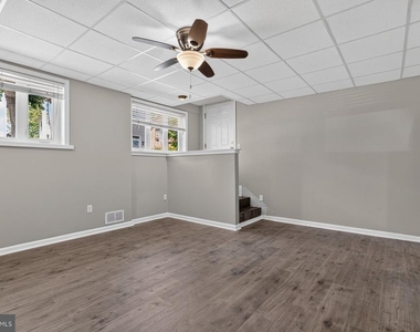 256 S Washington Street - Photo Thumbnail 4