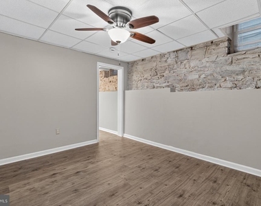 256 S Washington Street - Photo Thumbnail 11