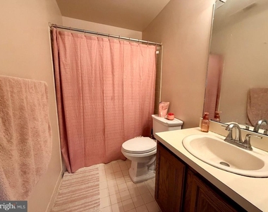 5215 Ravens Crest Drive - Photo Thumbnail 10