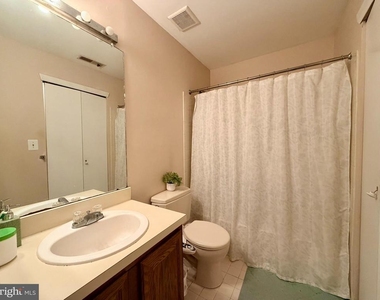 5215 Ravens Crest Drive - Photo Thumbnail 14