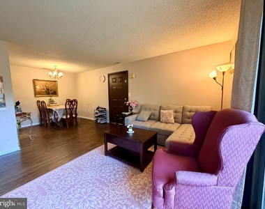 5215 Ravens Crest Drive - Photo Thumbnail 5