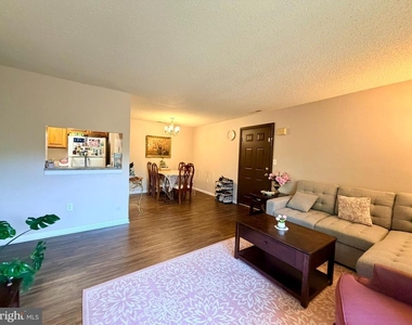 5215 Ravens Crest Drive - Photo Thumbnail 4
