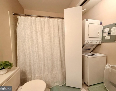 5215 Ravens Crest Drive - Photo Thumbnail 15