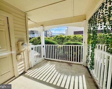 1403 Roberts Way - Photo Thumbnail 12