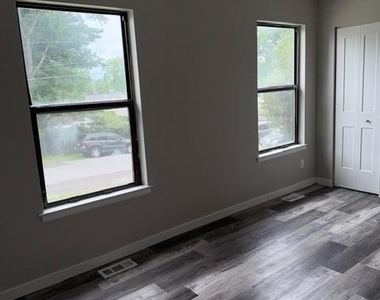 109-b Haines Avenue - Photo Thumbnail 11