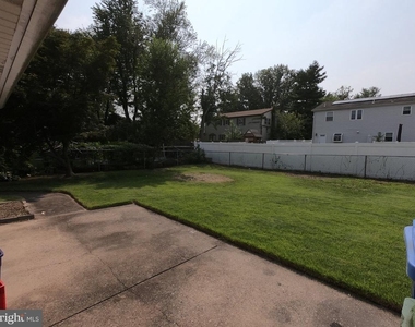 436 S Suffolk Drive - Photo Thumbnail 19