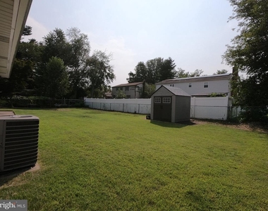 436 S Suffolk Drive - Photo Thumbnail 17