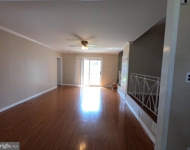 436 S Suffolk Drive - Photo Thumbnail 20