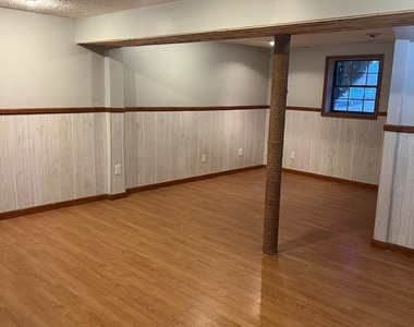 2418 York Road - Photo Thumbnail 18