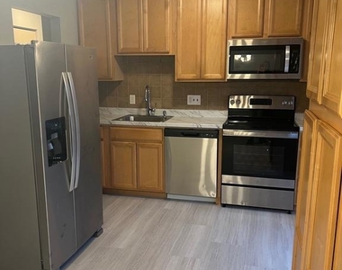2418 York Road - Photo Thumbnail 4
