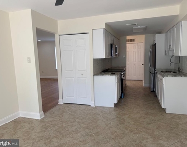 220 Deerpark Court - Photo Thumbnail 9