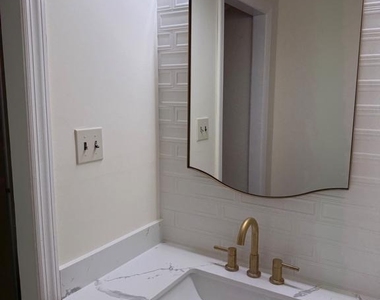 220 Deerpark Court - Photo Thumbnail 16