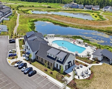 16130 Hyde Park Place - Photo Thumbnail 34