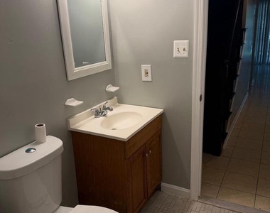 8108 Sandy Spring Road - Photo Thumbnail 17