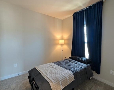 16141 Meadow Glenn Dr - Photo Thumbnail 16