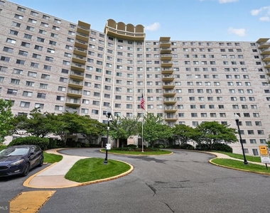 1111 University Boulevard W - Photo Thumbnail 1