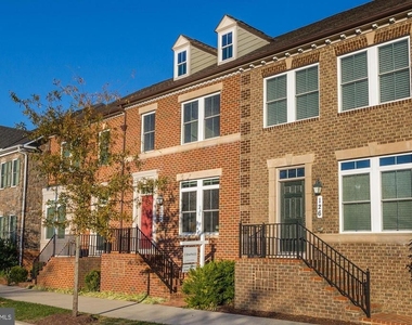 122 Parkview Avenue - Photo Thumbnail 28