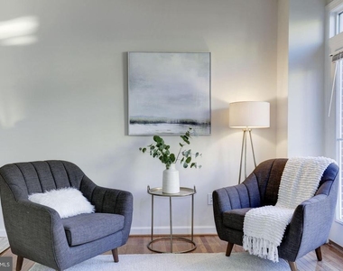 122 Parkview Avenue - Photo Thumbnail 13