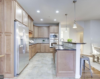 122 Parkview Avenue - Photo Thumbnail 6