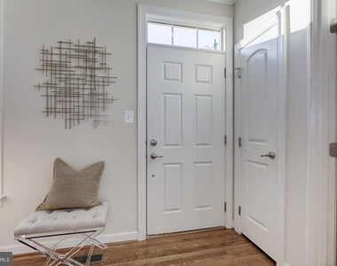 122 Parkview Avenue - Photo Thumbnail 17