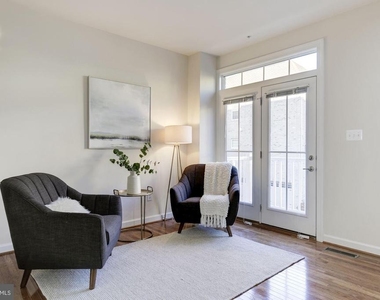 122 Parkview Avenue - Photo Thumbnail 12