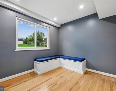 10417 Carlyn Ridge Road - Photo Thumbnail 9