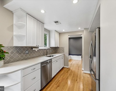 10417 Carlyn Ridge Road - Photo Thumbnail 3