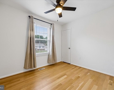 10417 Carlyn Ridge Road - Photo Thumbnail 17