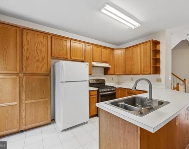 12031 Panthers Ridge Drive - Photo Thumbnail 5