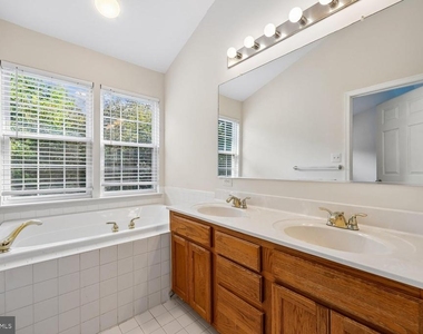 12031 Panthers Ridge Drive - Photo Thumbnail 8