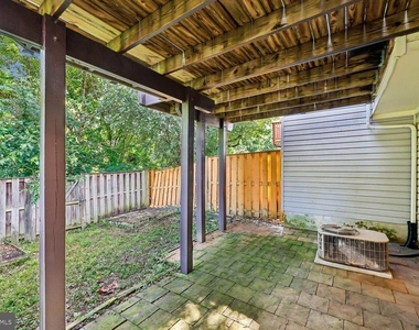 12031 Panthers Ridge Drive - Photo Thumbnail 18