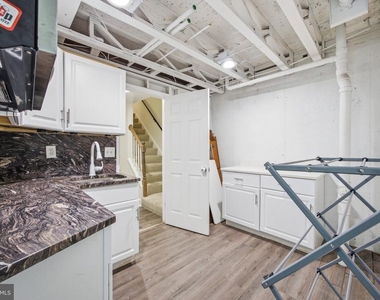 8609 Hawk Run Terrace - Photo Thumbnail 27