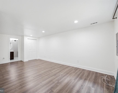 8609 Hawk Run Terrace - Photo Thumbnail 25