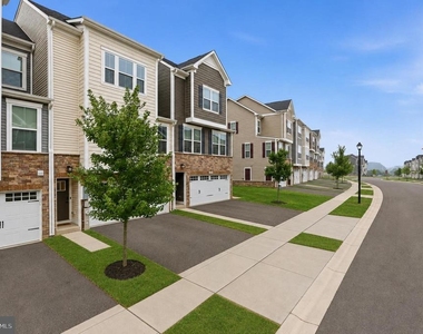 7326 Isabella Road - Photo Thumbnail 1
