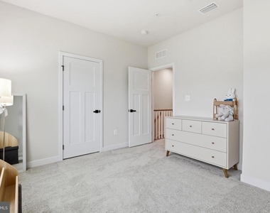 7326 Isabella Road - Photo Thumbnail 23