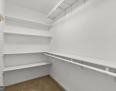 4706 Bates Drive - Photo Thumbnail 25