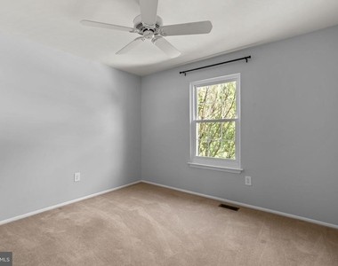 4706 Bates Drive - Photo Thumbnail 31