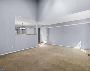 4706 Bates Drive - Photo Thumbnail 11