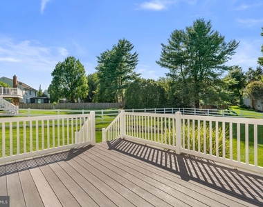 4706 Bates Drive - Photo Thumbnail 36
