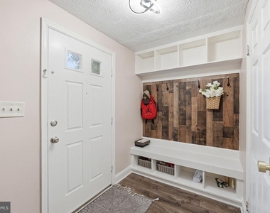 9280 Pirates Cove S - Photo Thumbnail 4