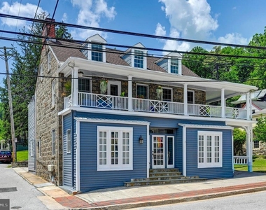 8345 Main Street - Photo Thumbnail 18
