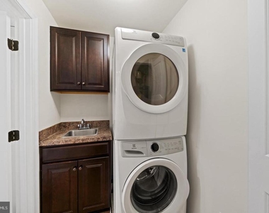 6408 Walcott Lane - Photo Thumbnail 7