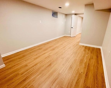 5906 Leewood Avenue - Photo Thumbnail 15