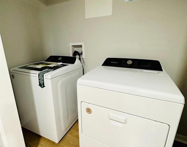 5906 Leewood Avenue - Photo Thumbnail 18