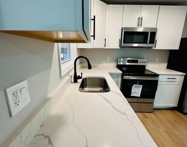 5906 Leewood Avenue - Photo Thumbnail 5
