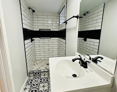 5906 Leewood Avenue - Photo Thumbnail 17