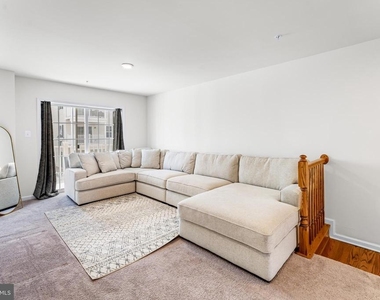 4520 Reaney Ln - Photo Thumbnail 21
