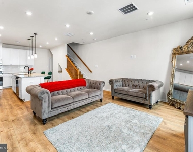 4520 Reaney Ln - Photo Thumbnail 1